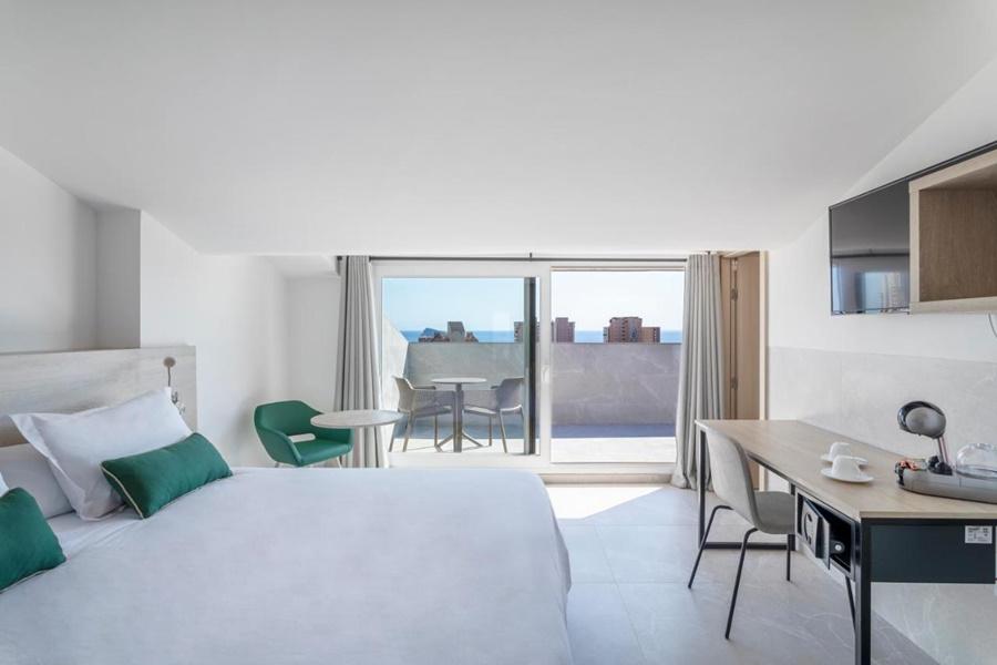 Halley Hotel & Apartments Affiliated By Melia Benidorm Esterno foto
